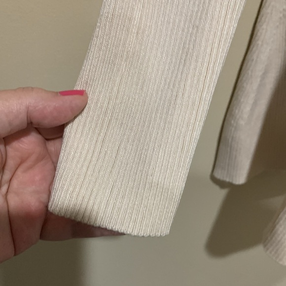 Fitted dress - Picture 6 of 9